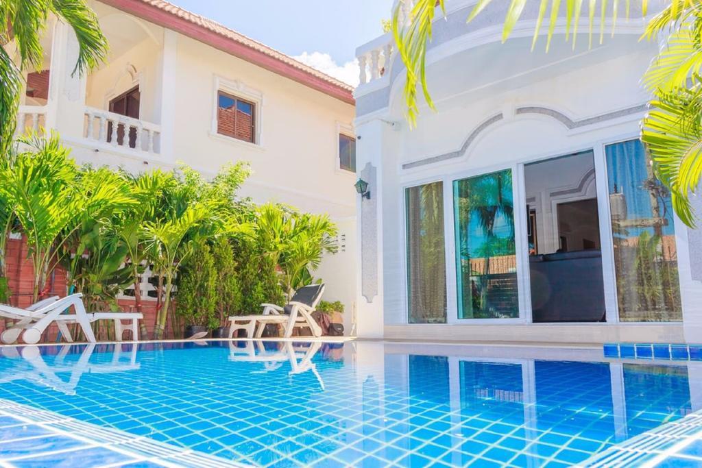 Ratana Villa - Pattaya Holiday House Walking Street 7 Bedrooms Zewnętrze zdjęcie