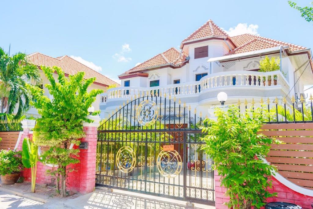 Ratana Villa - Pattaya Holiday House Walking Street 7 Bedrooms Zewnętrze zdjęcie